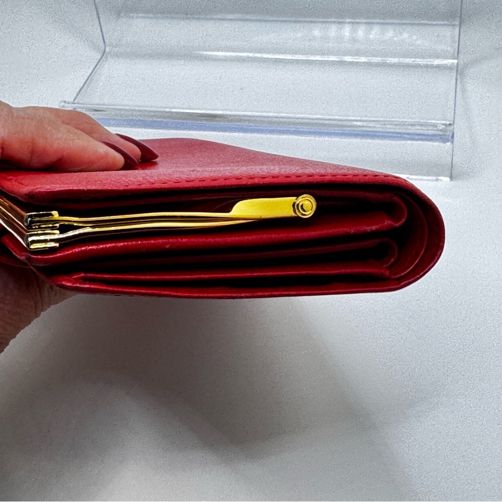 YSL - Saint Laurent- soft leather bright Pink kiss lock wallet - Picture 12 of 16